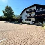 Pohorje 3* 马里博尔