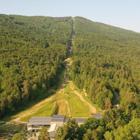 מלון Pohorje מריבור